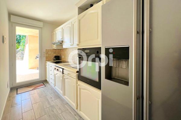 Maison à vendre    8 pièces •  Mandelieu-la-Napoule