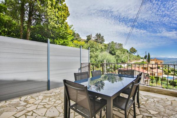 Maison à vendre    8 pièces •  Mandelieu-la-Napoule