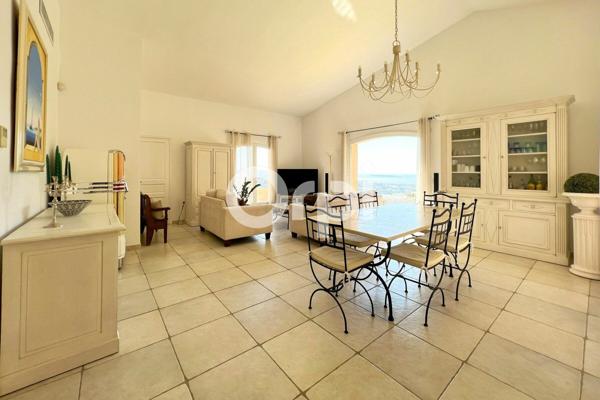 Maison à vendre    8 pièces •  Mandelieu-la-Napoule