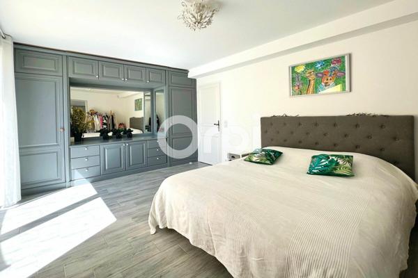 Maison à vendre    8 pièces •  Mandelieu-la-Napoule