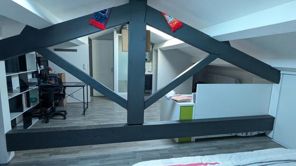 Villa traditionnelle T4 de 130m², garage, piscine, terrain clos de 504m² .