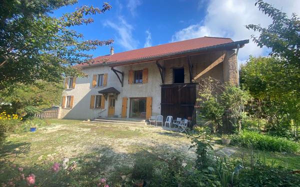 Maison à vendre    5 pièces • 135 m2 Dolomieu