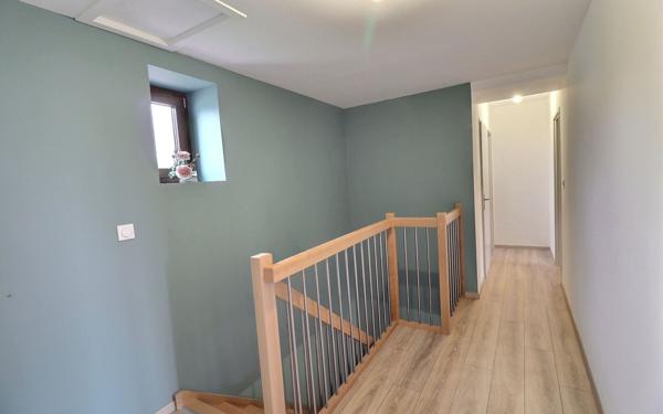 Maison à vendre    5 pièces • 135 m2 Dolomieu