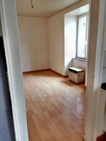 T2 proche de la frontière suisse à rénover