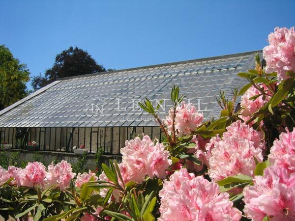 CHÂTEAU XIXe EN VENDÉE CONVENANT POUR UNE EXPLOITATION TOURISTIQUE