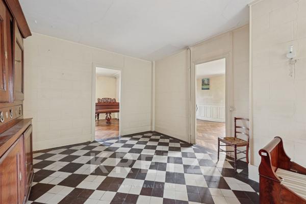 Maison Bourgeoise à rénover à fort potentiel sur l'une des plus belles adresses de Meudon
