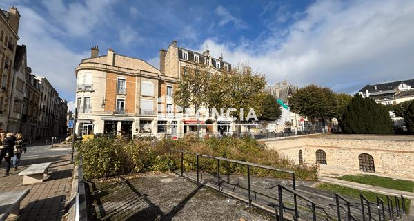 À vendre Appartement 4 pièces 108.8 m² - Reims 51100