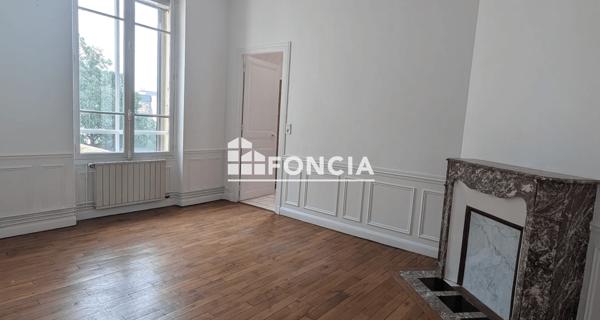 À vendre Appartement 4 pièces 108.8 m² - Reims 51100