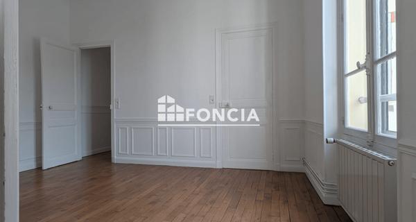 À vendre Appartement 4 pièces 108.8 m² - Reims 51100