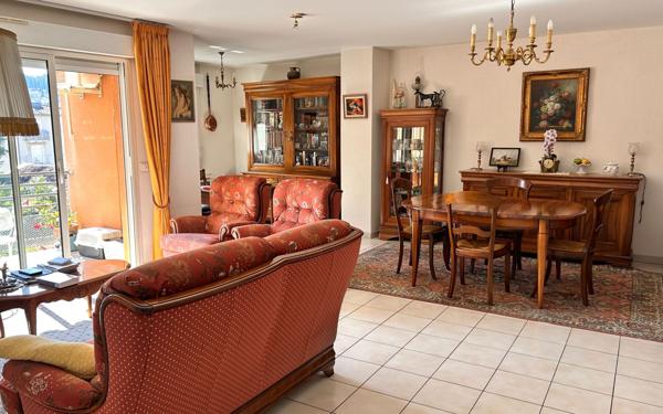 Appartement à vendre    3 pièces • 103,50 m2 Vaison-la-Romaine