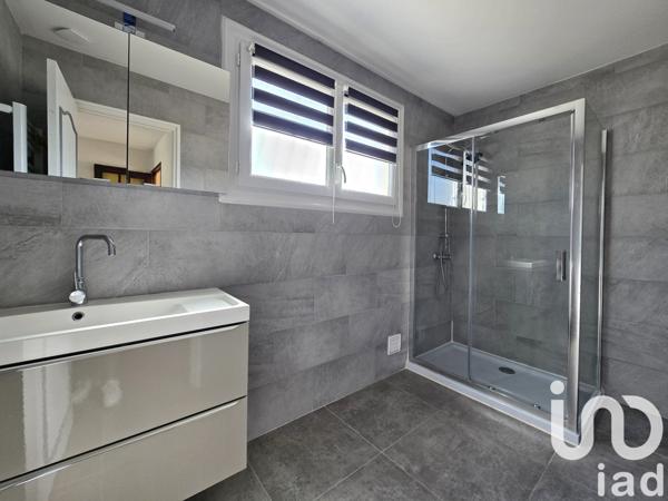 Maison à vendre 6 pièces 130 m² Laudun-l'Ardoise
