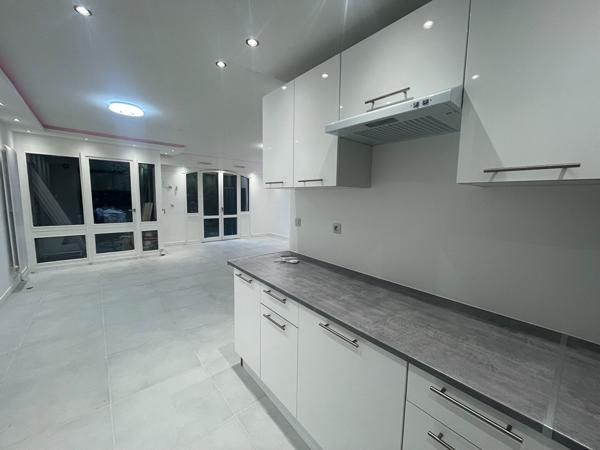 Appartement 5 pièces 97.66 m2