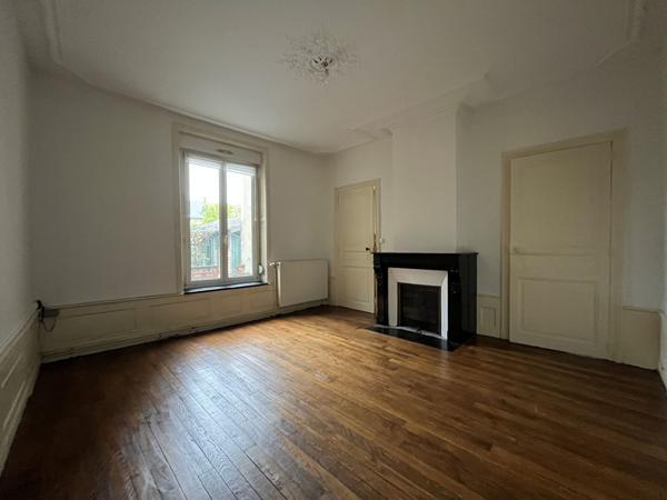 LUNEVILLE : appartement F4 (98 m²) en location