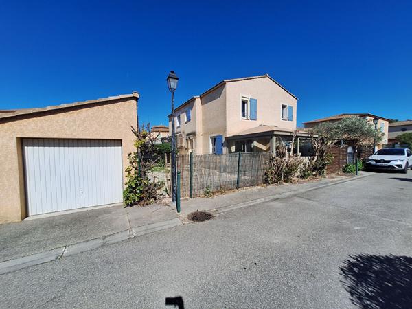 Maison T2 BIS de 60 m² avec fort potentiel dans résidence sécurisée avec piscine