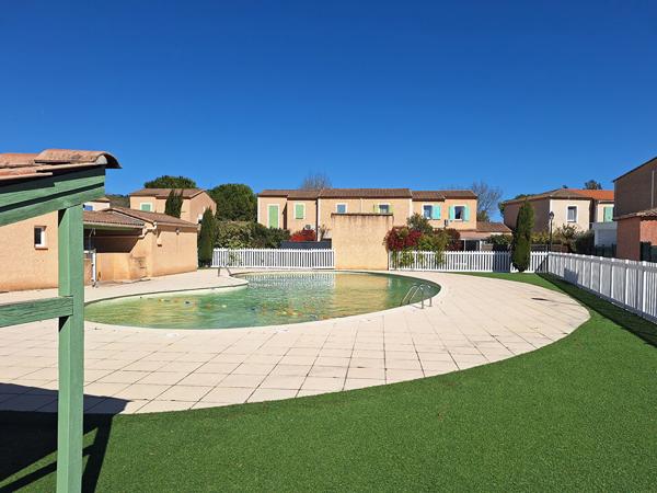 Maison T2 BIS de 60 m² avec fort potentiel dans résidence sécurisée avec piscine