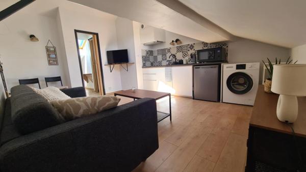 A LOUER A DIGNE-LES-BAINS (04) CHARMANT APPARTEMENT T2 MEUBLE RENOVE