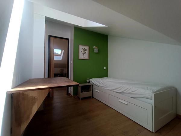 A LOUER A DIGNE-LES-BAINS (04) CHARMANT APPARTEMENT T2 MEUBLE RENOVE