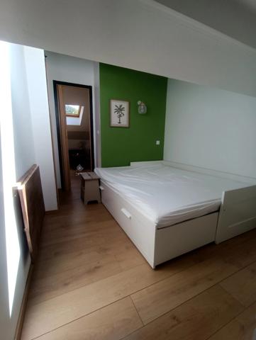 A LOUER A DIGNE-LES-BAINS (04) CHARMANT APPARTEMENT T2 MEUBLE RENOVE