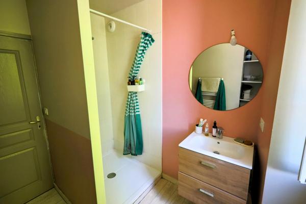 Local commercial 31 m² avec logement 128 m²