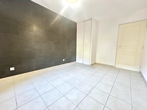 Appartement à MENTON (06500)