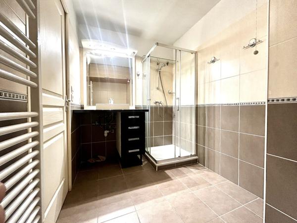 Appartement à MENTON (06500)