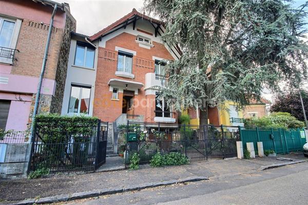 Vente
                Maison123 m² - 6 Pièces -
                    CHATILLON (92320)