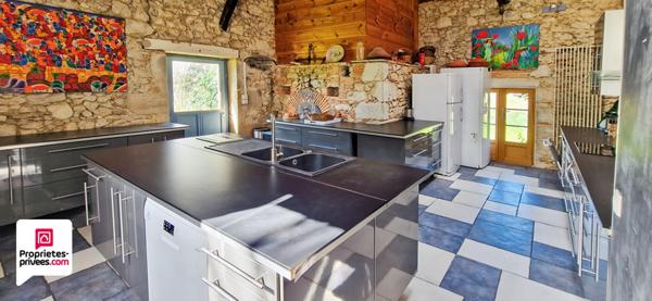 Superbe maison de maître 520 m2 - 8 chambres -  Dépendances - Piscine