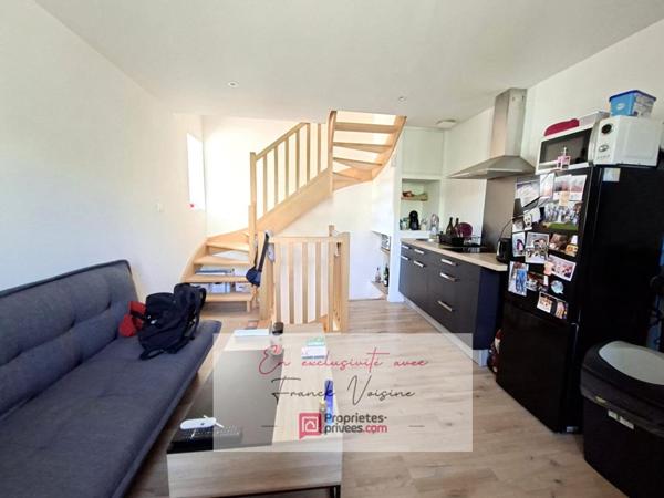 A VENDRE en Exclusivité à Pouzauges, Maison de centre-ville entièrement rénovée avec 1 chambre