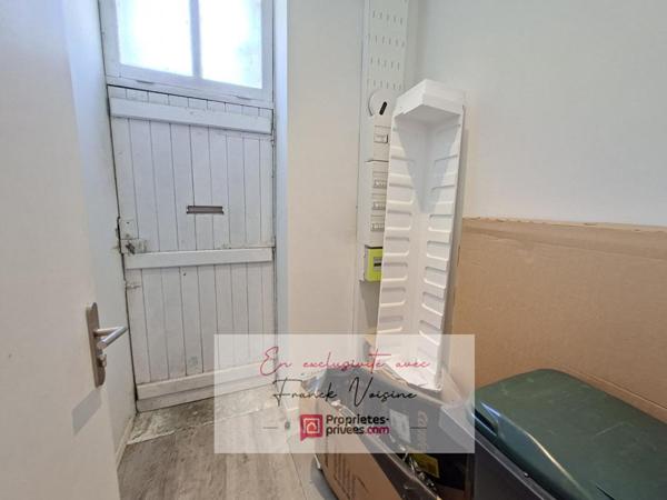 A VENDRE en Exclusivité à Pouzauges, Maison de centre-ville entièrement rénovée avec 1 chambre