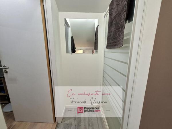 A VENDRE en Exclusivité à Pouzauges, Maison de centre-ville entièrement rénovée avec 1 chambre