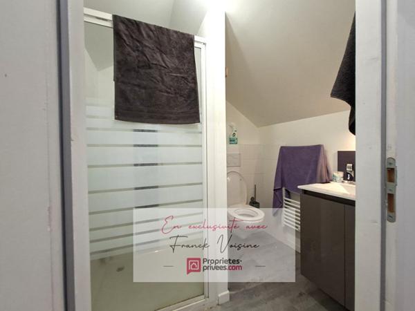 A VENDRE en Exclusivité à Pouzauges, Maison de centre-ville entièrement rénovée avec 1 chambre