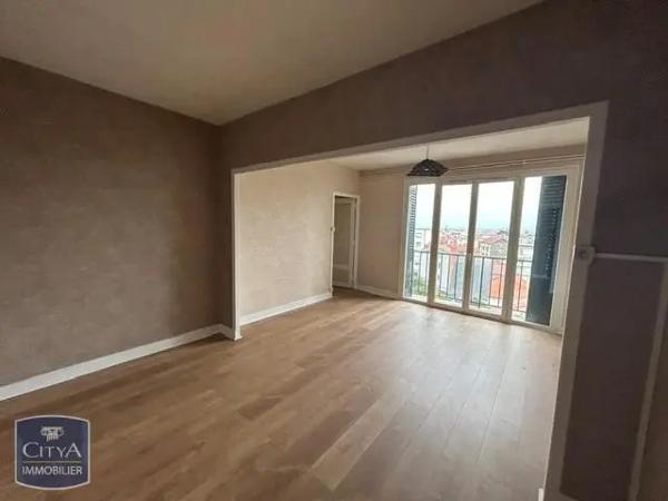 Appartement à louer 2 pièces 47.7m² Clermont-Ferrand (63000)