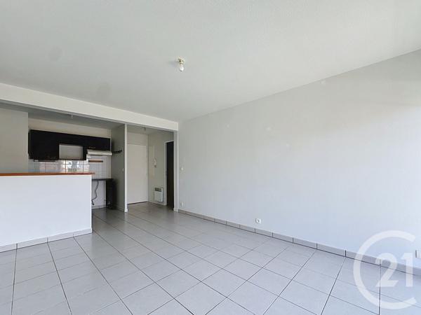 Appartement T3 à vendre  3 pièces - 57 m 2   GUJAN MESTRAS  - 33
