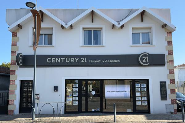 Appartement T3 à vendre  3 pièces - 57 m 2   GUJAN MESTRAS  - 33