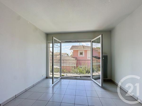 Appartement T3 à vendre  3 pièces - 57 m 2   GUJAN MESTRAS  - 33