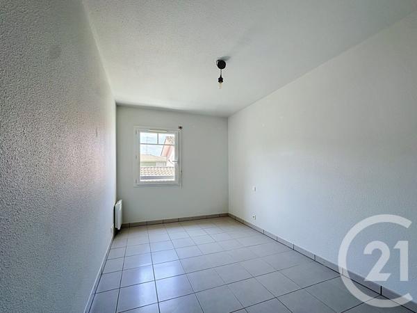 Appartement T3 à vendre  3 pièces - 57 m 2   GUJAN MESTRAS  - 33