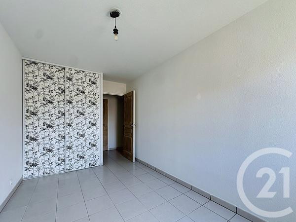 Appartement T3 à vendre  3 pièces - 57 m 2   GUJAN MESTRAS  - 33
