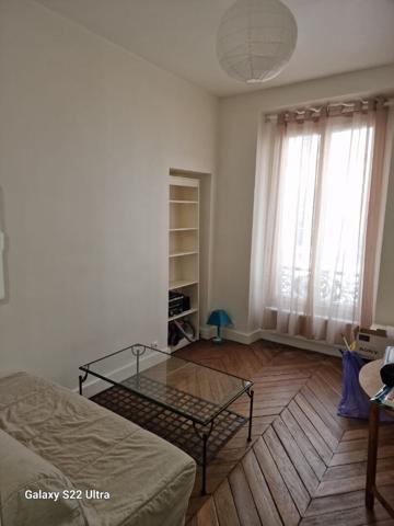 Location appartement Paris 10 - 1 pièce(s) - 12 m² - 780 €/mois