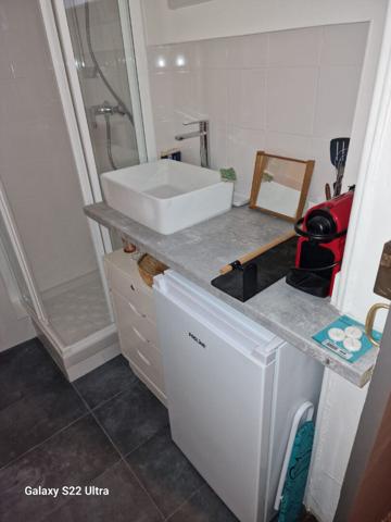 Location appartement Paris 10 - 1 pièce(s) - 12 m² - 780 €/mois