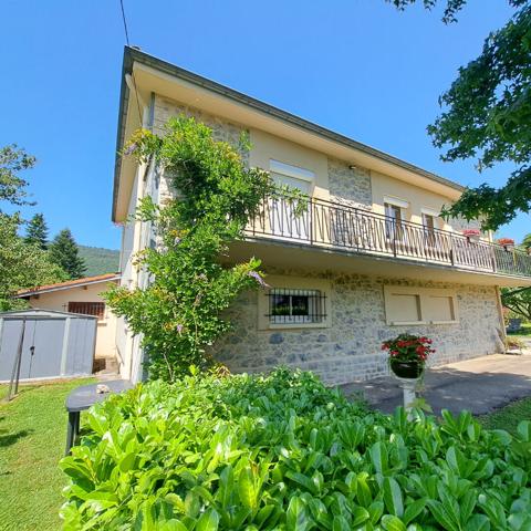 A VENDRE MAISON 4 CHAMBRES / JARDIN 1000 M² / 2 GARAGES