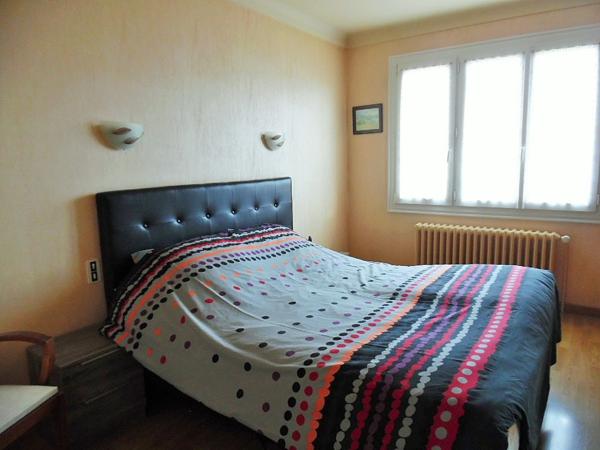 A 5 MN DE CHOLET - MAISON 3 CHAMBRES SUR SOUS-SOL