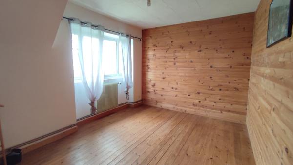 Maison indépendante avec fort potentiel dans un environnement calme