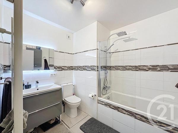 Appartement F3 à vendre  3 pièces - 81,64 m2 LE PERREUX SUR MARNE - 94