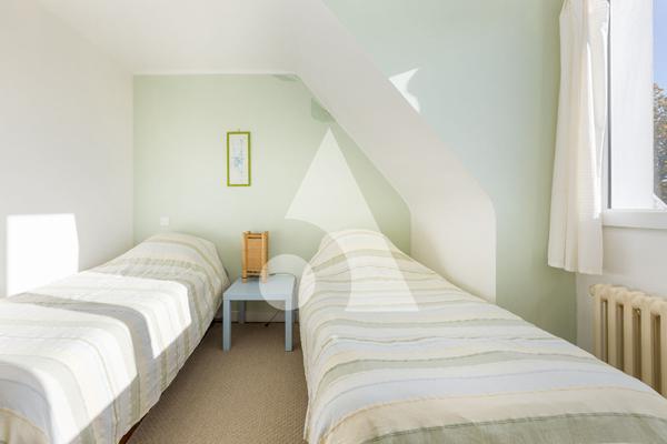 Maison 11 pièces 245 m2