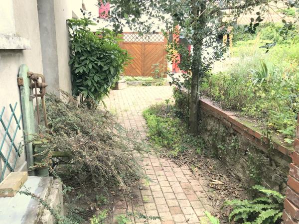 MAISON DE BOURG ATYPIQUE 100M2