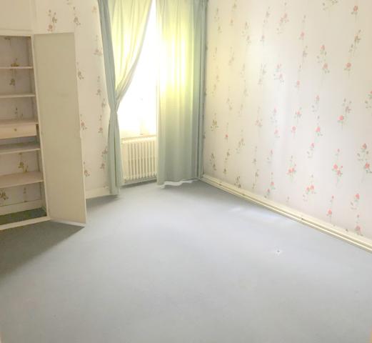 MAISON DE BOURG ATYPIQUE 100M2