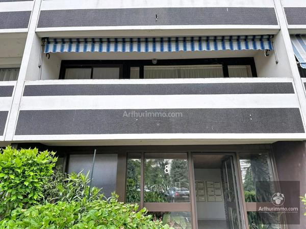 Vente                                                      Appartement
                        
                     3 pièces                      70 m2                     à Roanne