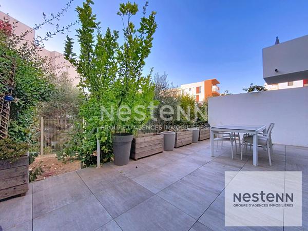 A vendre superbe appartement T4 en duplex avec terrasse, jardin et place de stationnement à Montpellier, à deux pas du tramway