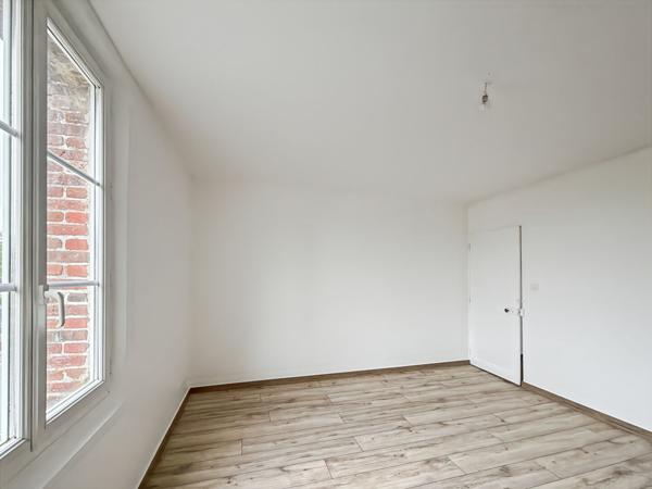 Appartement Charleval 4 pièce(s) 75.89 m2