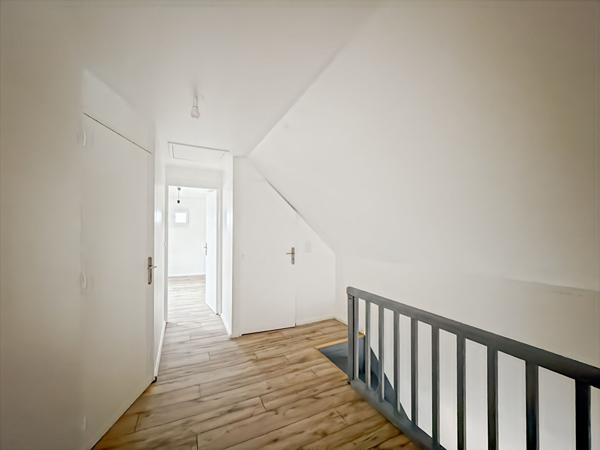 Appartement Charleval 4 pièce(s) 75.89 m2